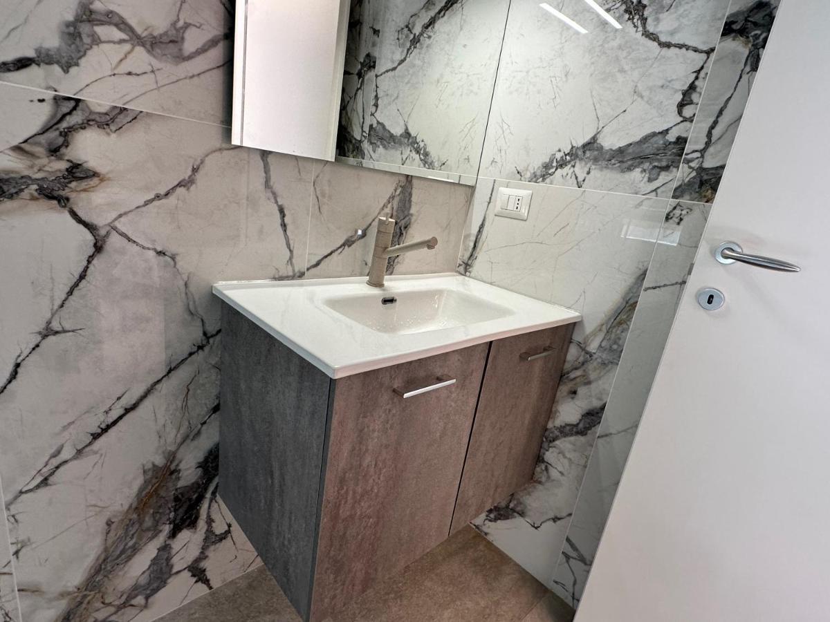 Apartment Giramondo Milan